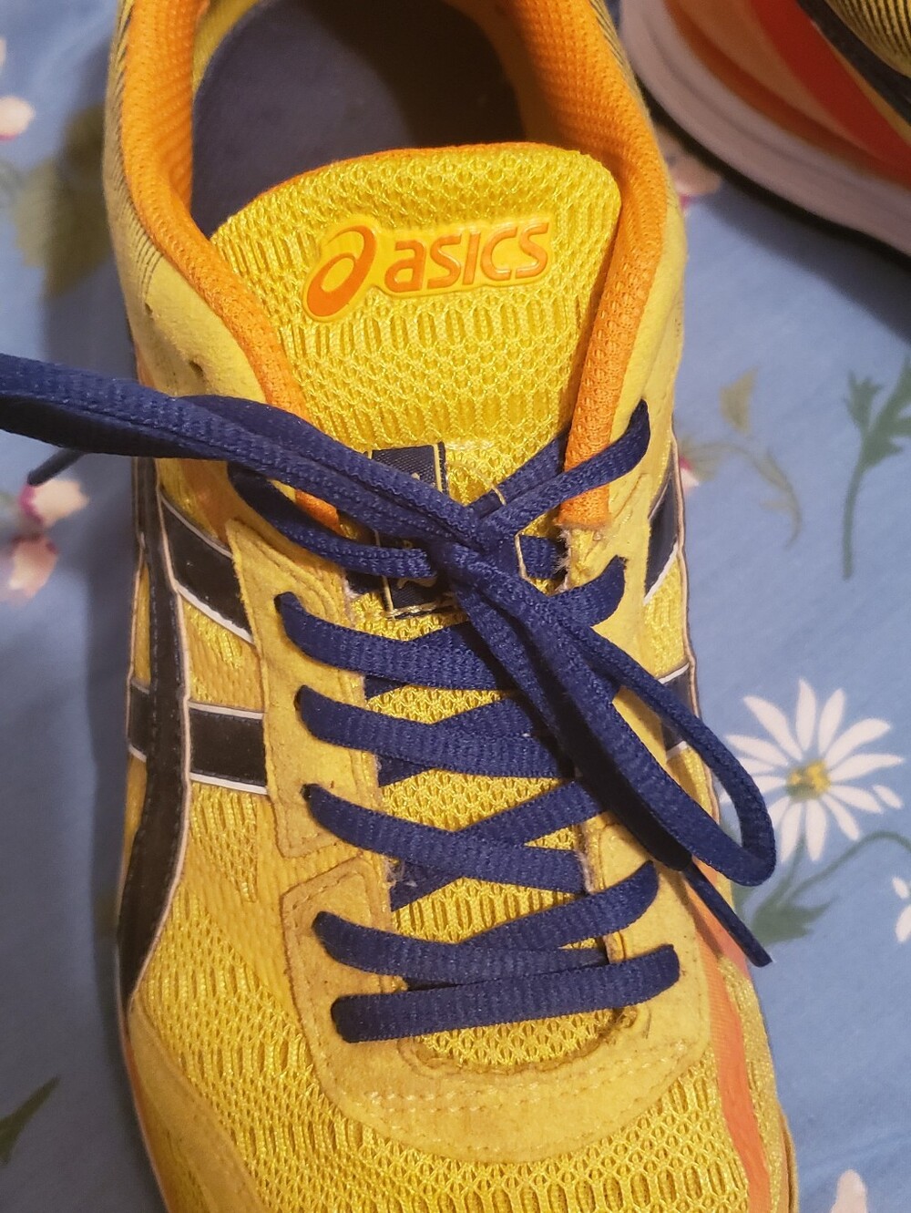 Asics Running Shoes - Picture 4 of 9